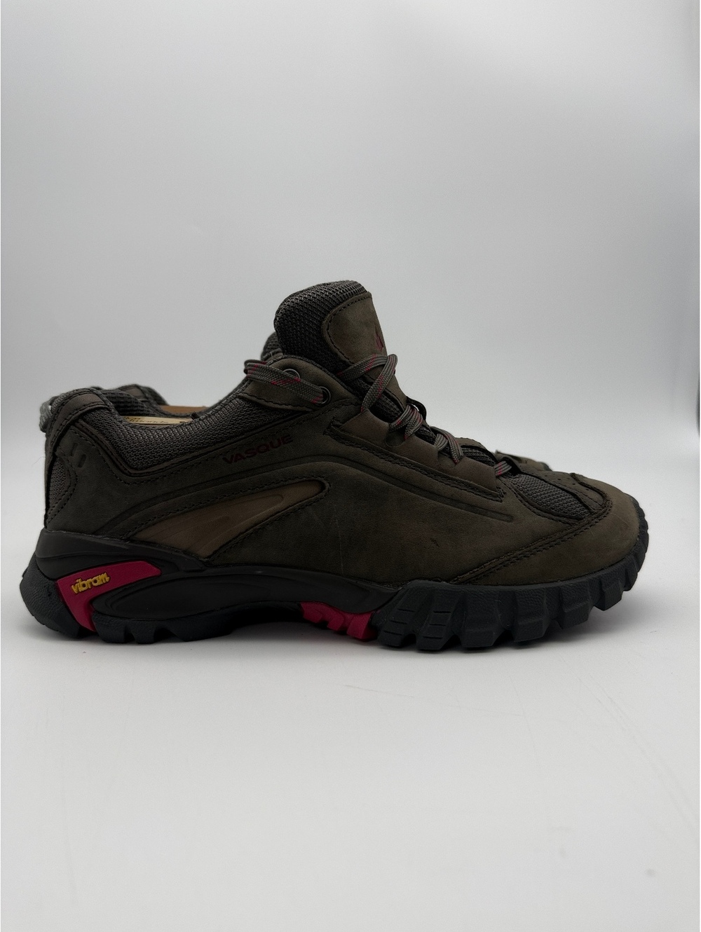 Vasque Women's 7073 Wide Hiking Shoes Genuine Leather Upper Size 9.5W